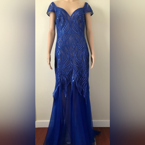 Tadashi Shoji Blue Gown - Picture 7 of 7